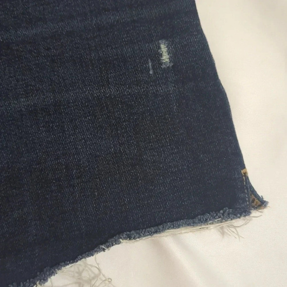Paige Margot Denim Shorts, Color Dark Wash Size 25 - Picture 7 of 16